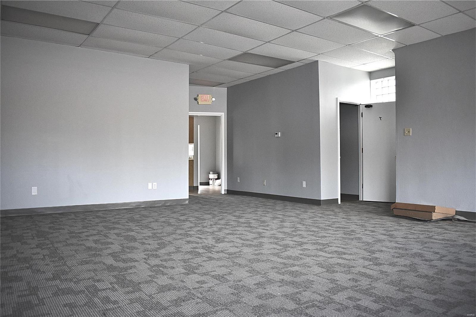 8206 Gravois Road St. Louis, MO 63123 - Photo 4 of 30