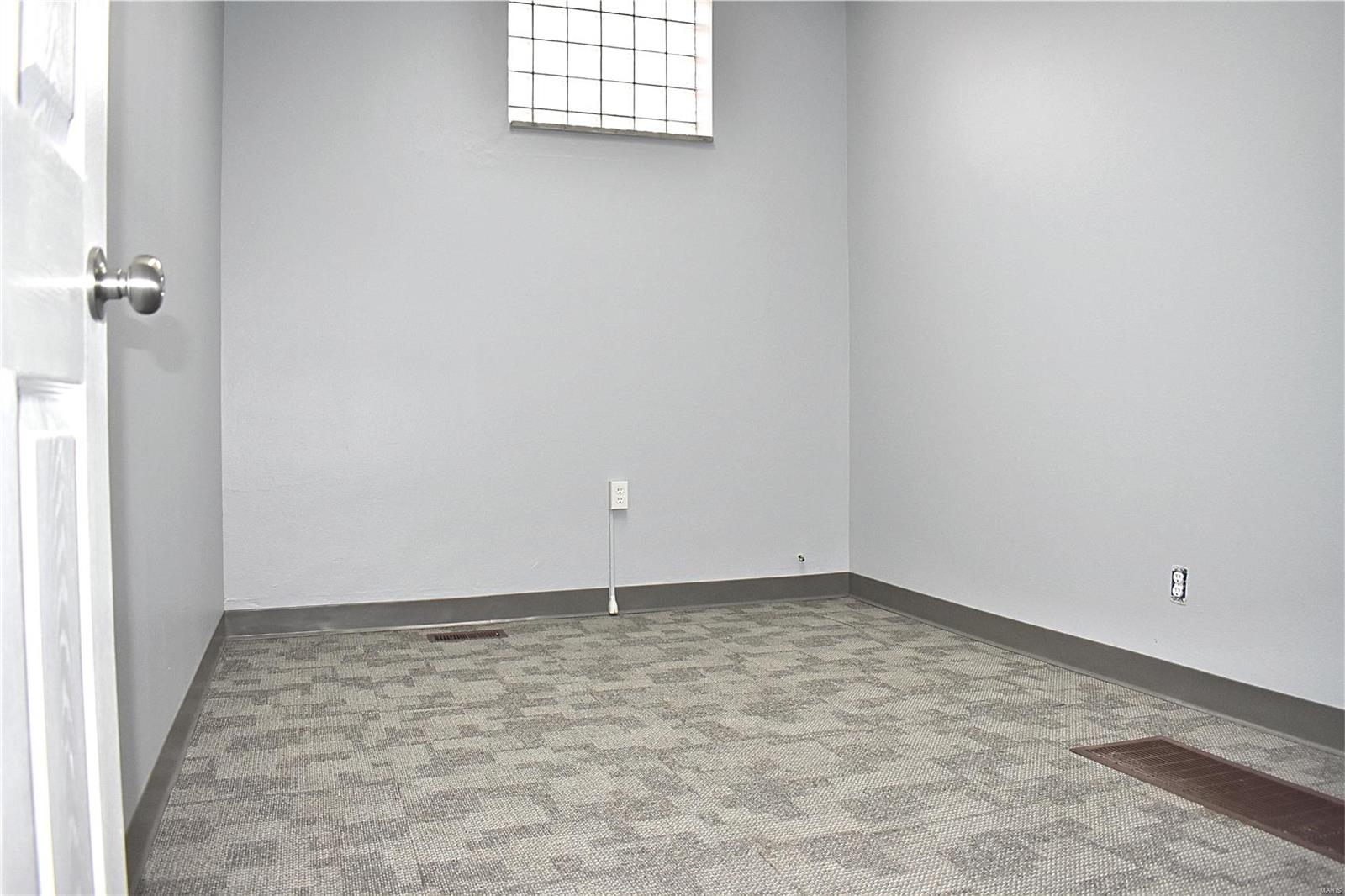 8206 Gravois Road St. Louis, MO 63123 - Photo 6 of 30