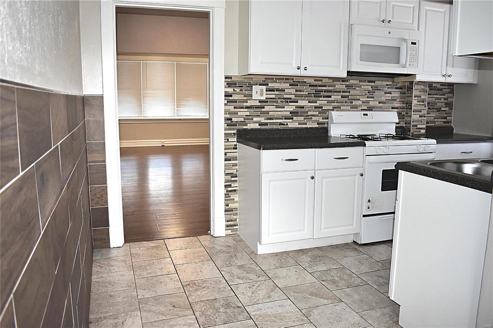 8206 Gravois Road St. Louis, MO 63123 - Photo 9 of 30