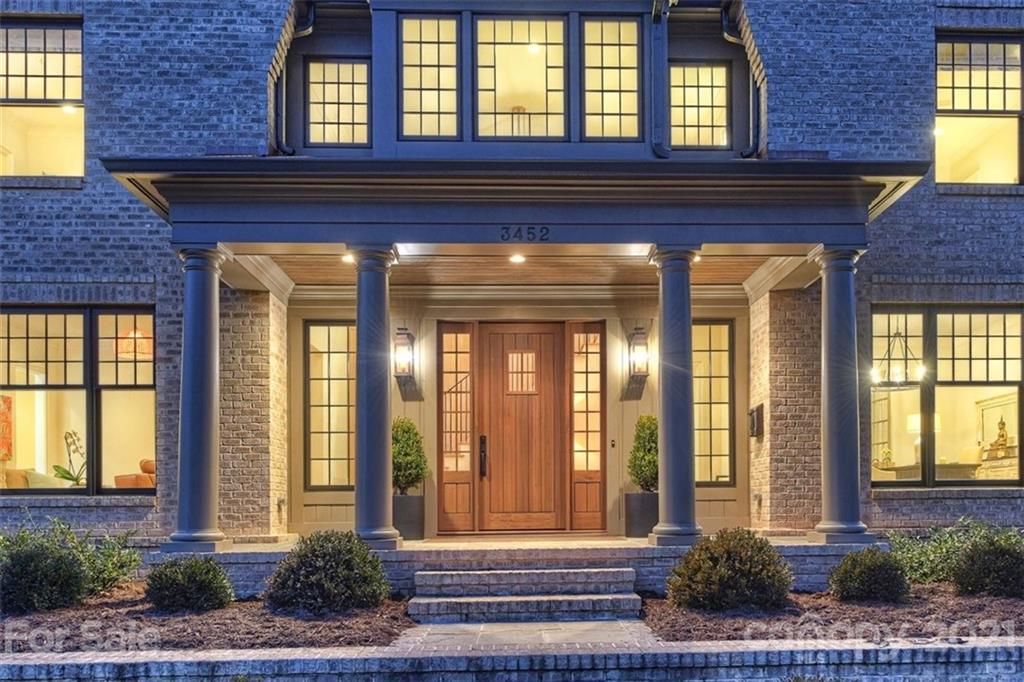 3452 Foxcroft Road Charlotte, NC 28211 - Photo 3 of 48 a view of a building of a house