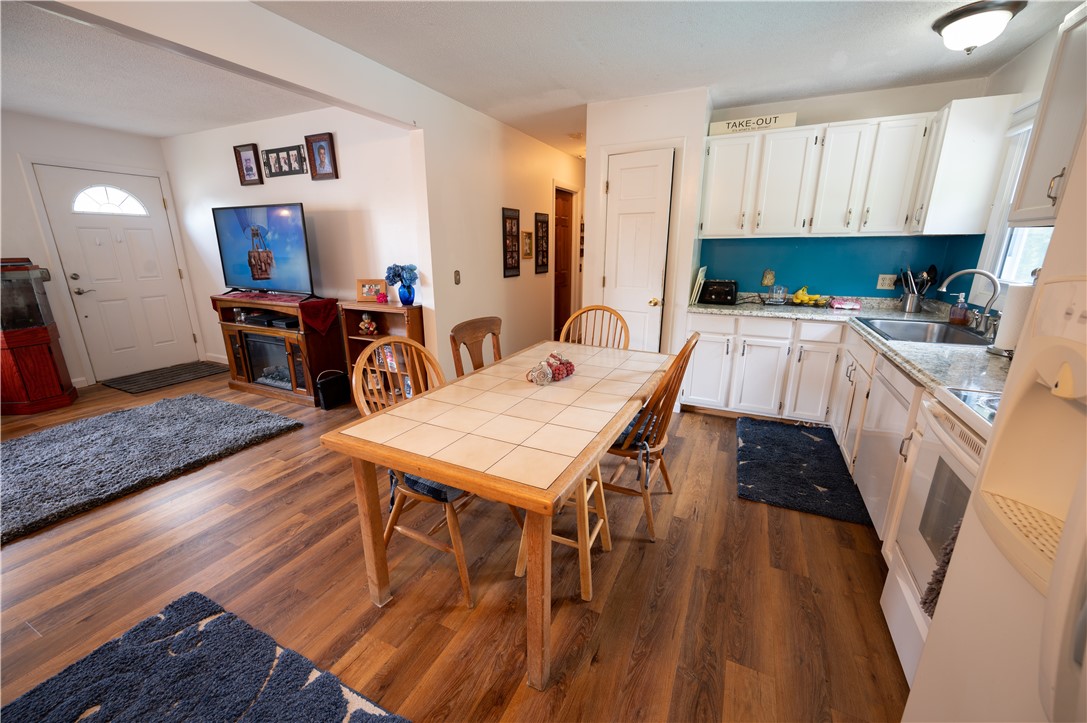 9 Atlas Street Westerly, RI 02891 - Photo 3 of 21 Gallery Image 3