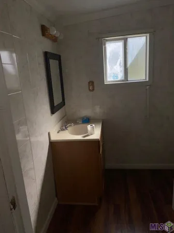 $1,750 | 1325 South Foster Drive, Baton Rouge, LA 70806