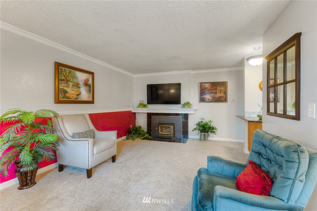 16223 143rd Place Southeast Renton, WA 98058 - Photo 5 of 20 Gallery Image 5
