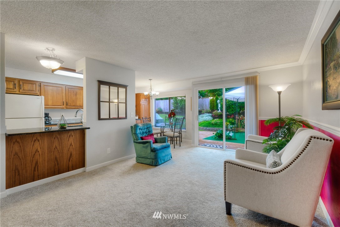 16223 143rd Place Southeast Renton, WA 98058 - Photo 6 of 20 Gallery Image 6
