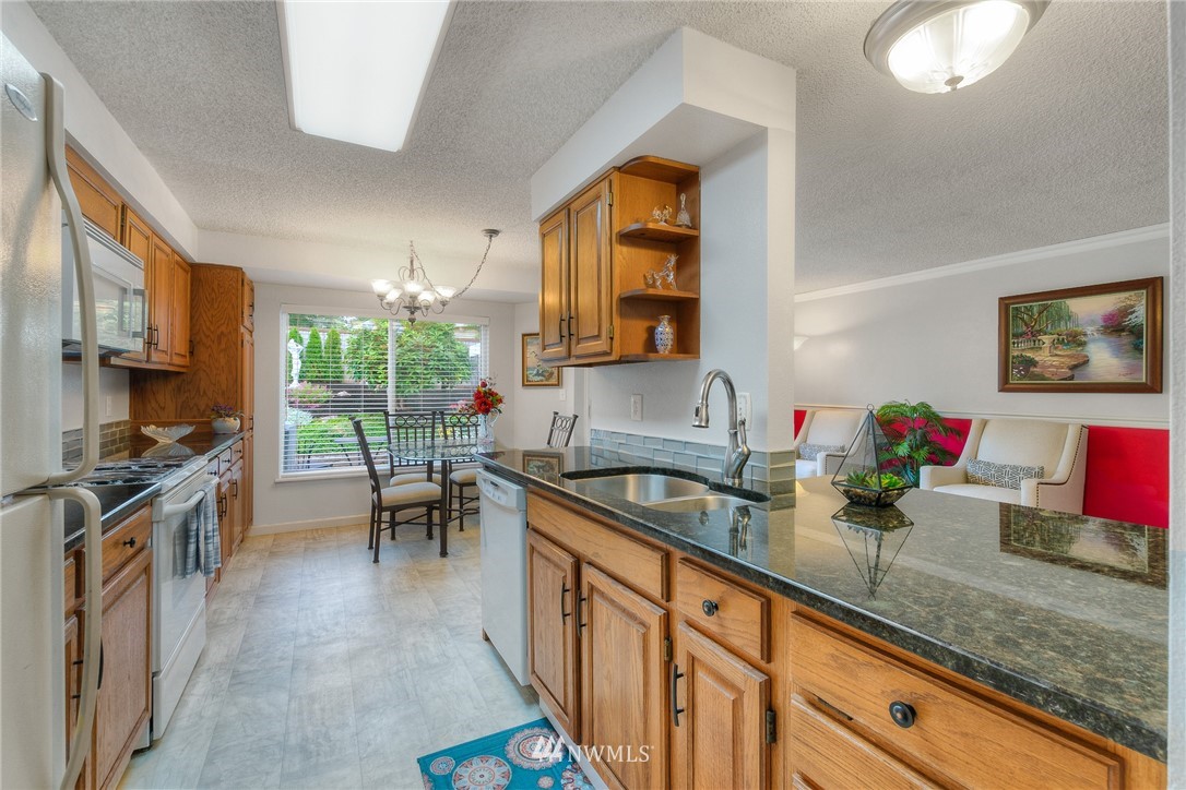 16223 143rd Place Southeast Renton, WA 98058 - Photo 8 of 20 Gallery Image 8