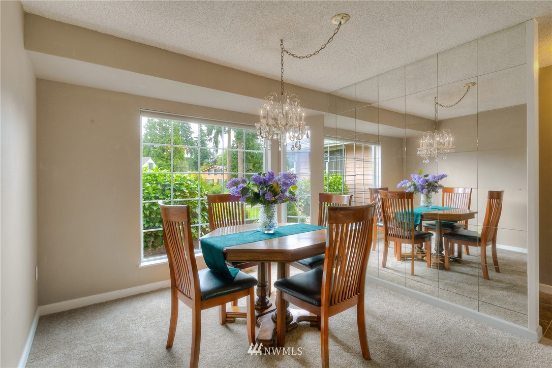 16223 143rd Place Southeast Renton, WA 98058 - Photo 9 of 20 Gallery Image 9