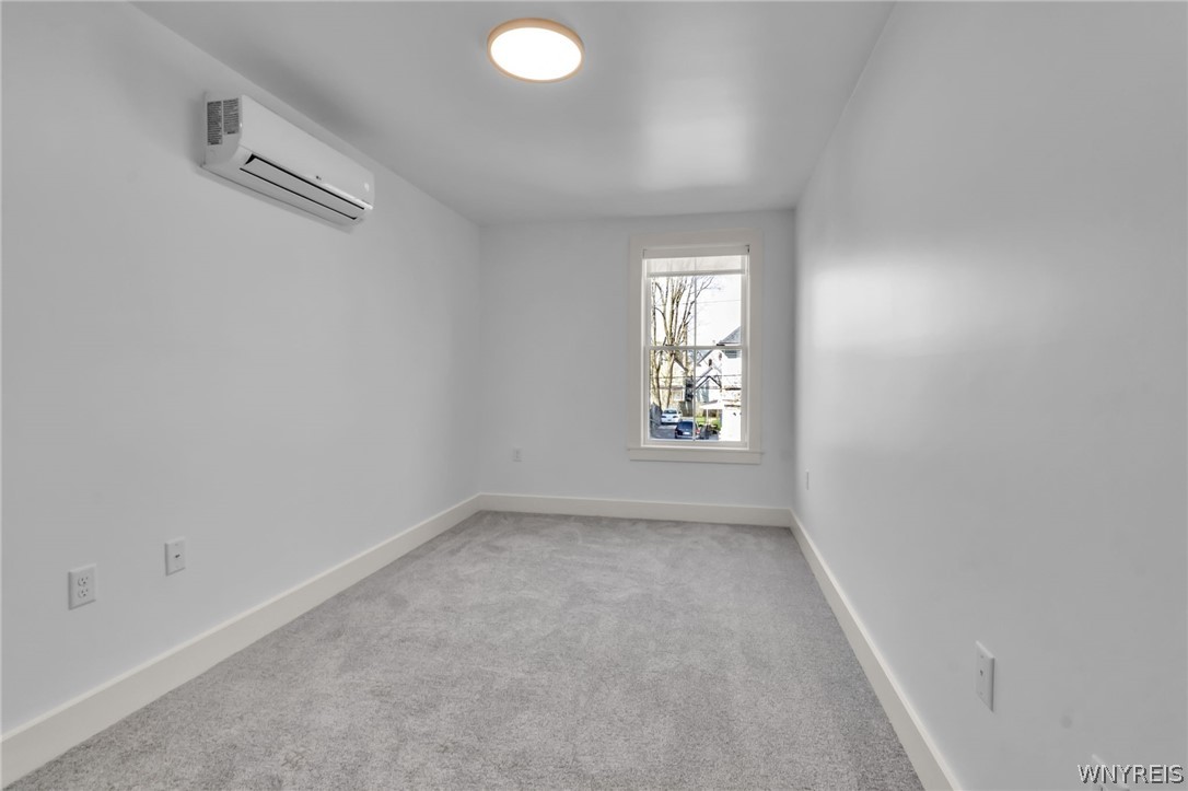 143 Howell Street Buffalo, NY 14207 - Photo 25 of 34