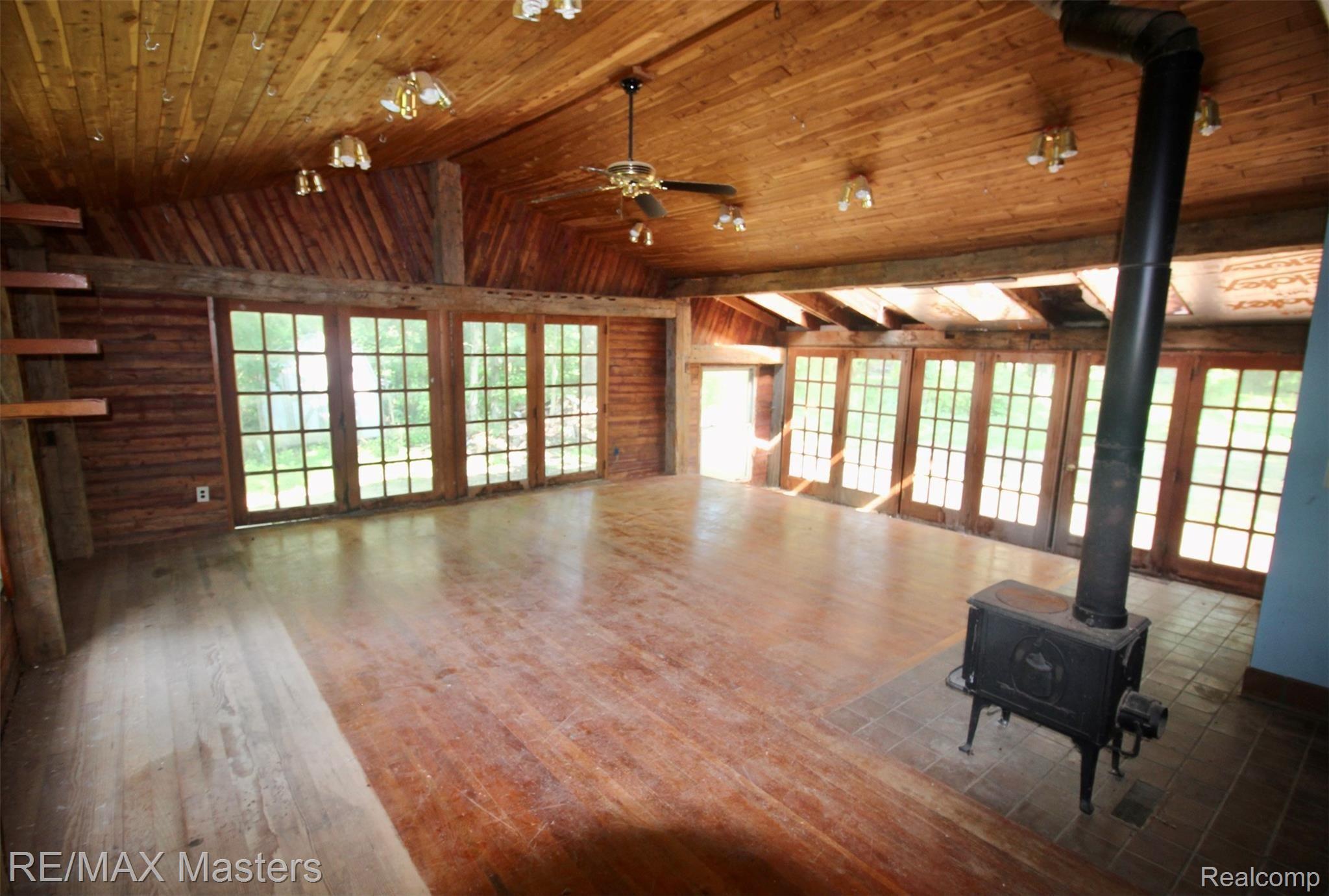 12040 Creek Road Carleton, MI 48117 - Photo 9 of 47 Here's another view!