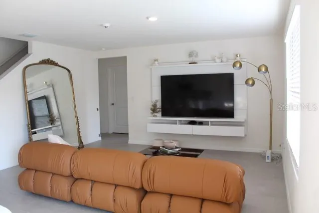 $2,750 | 2182 Northwest 246th Terrace, Newberry, FL 32669