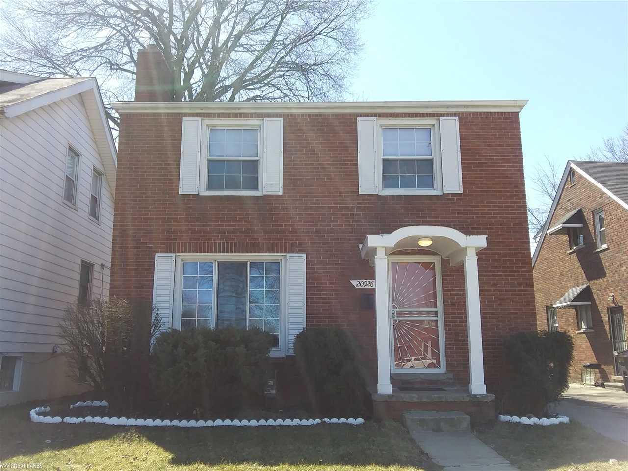 20926 Moross Road Grosse Pointe, MI 48236 - Photo 1 of 16 31375988.JPG