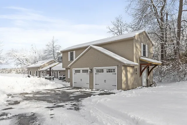 $1,395,000 | 47 Cobbetts Pond Road, Windham, NH 03087