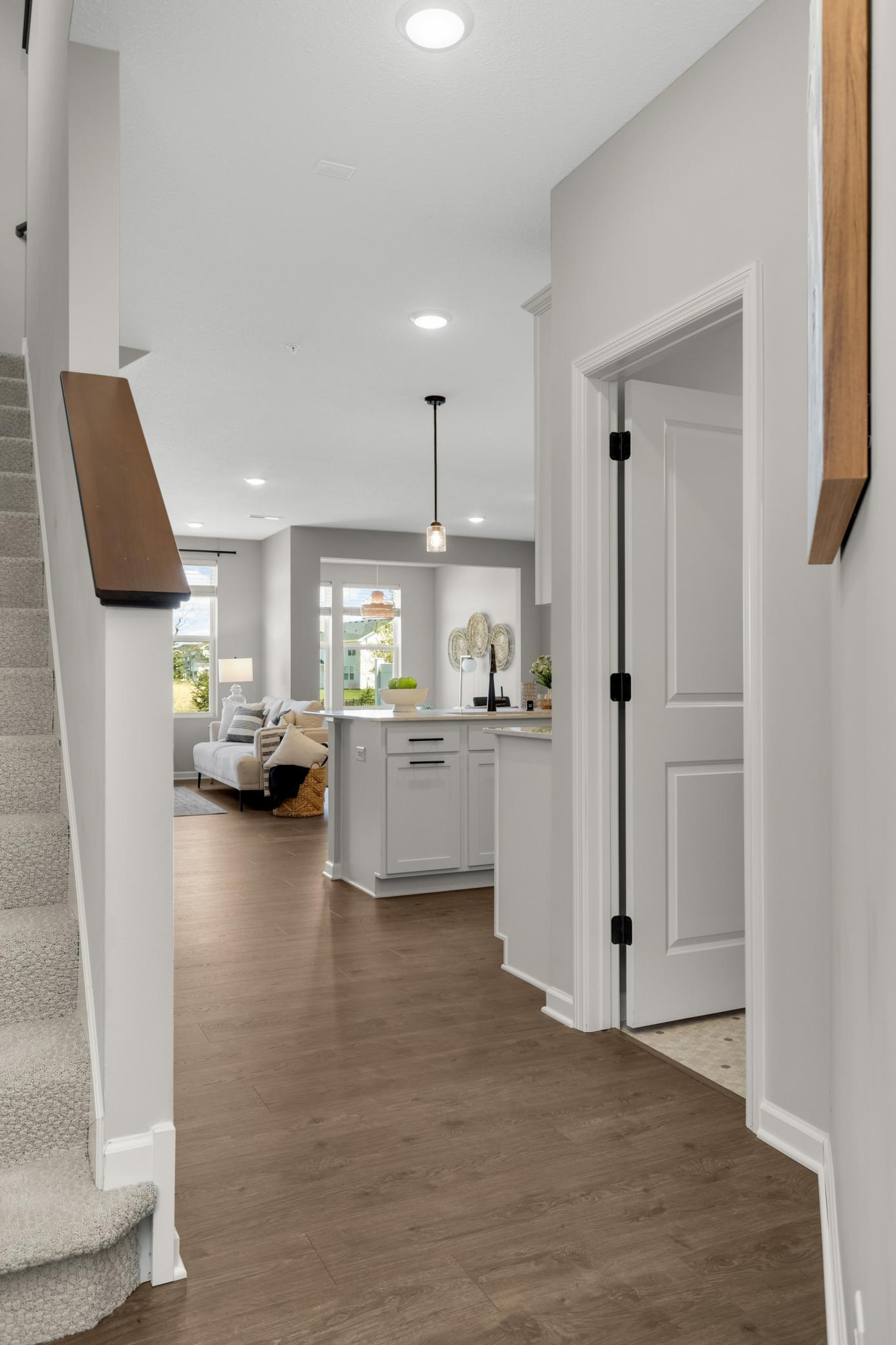 11275 Brookview Road Woodbury, MN 55129 - Photo 18 of 32