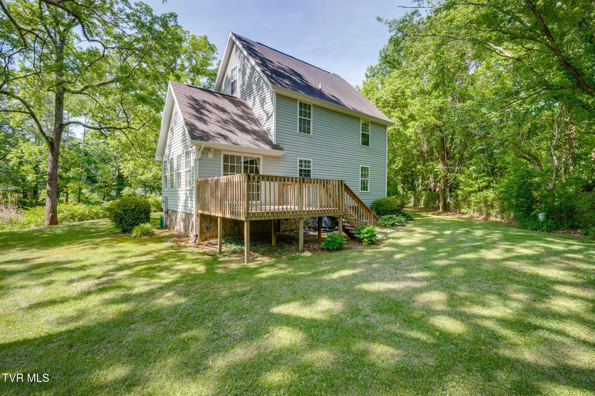 123 Mashburn Lane Erwin, TN 37650 - Photo 30 of 35 030 (2)