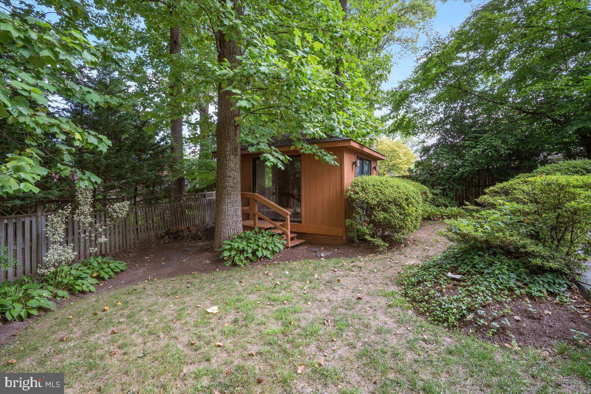 6305 Lenox Road Bethesda, MD 20817 - Photo 44 of 49 a view of a back yard