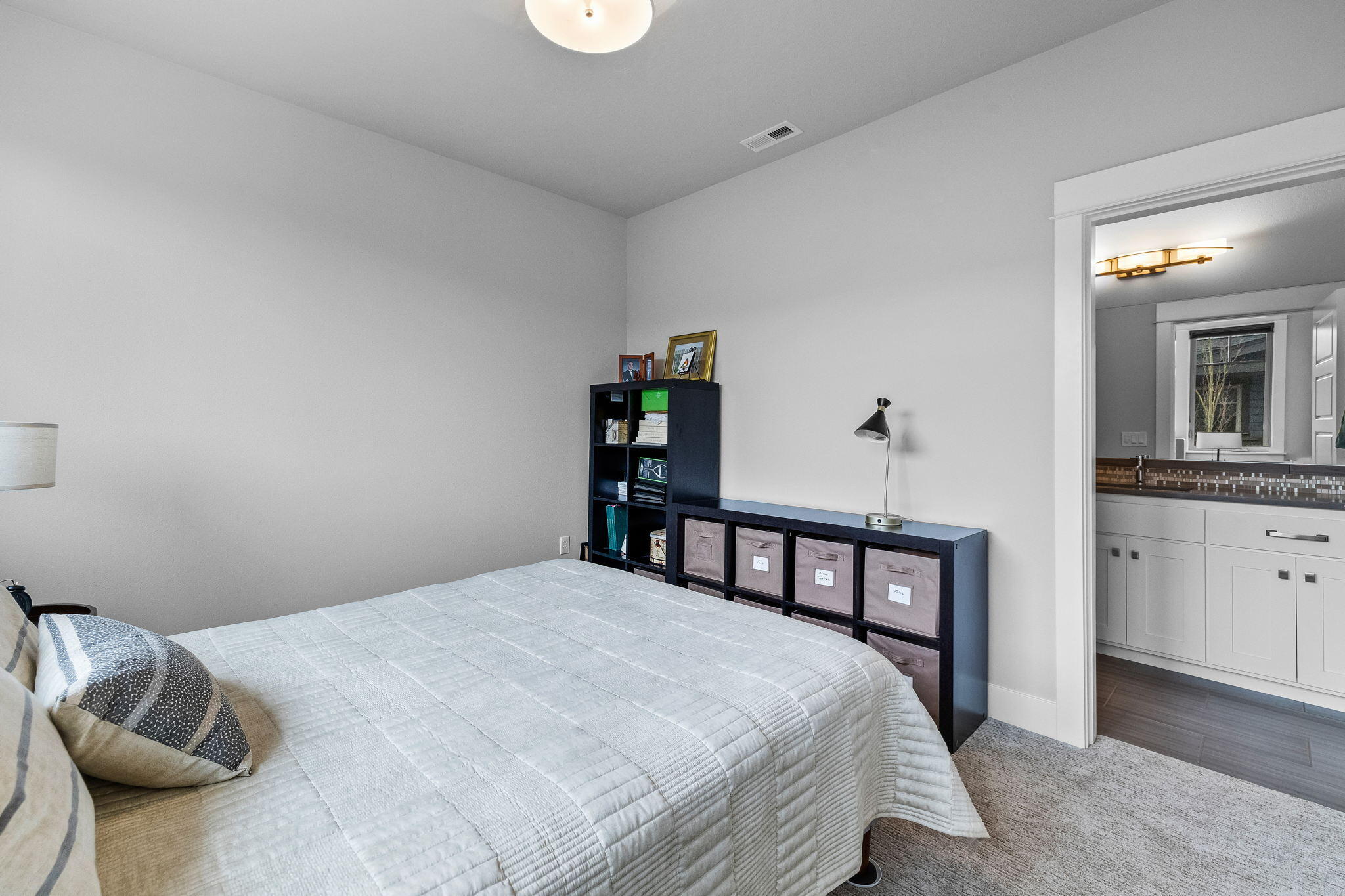 19313 Alianna Loop Bend, OR 97702 - Photo 17 of 29 Full en-suite Guest Bedroom #2