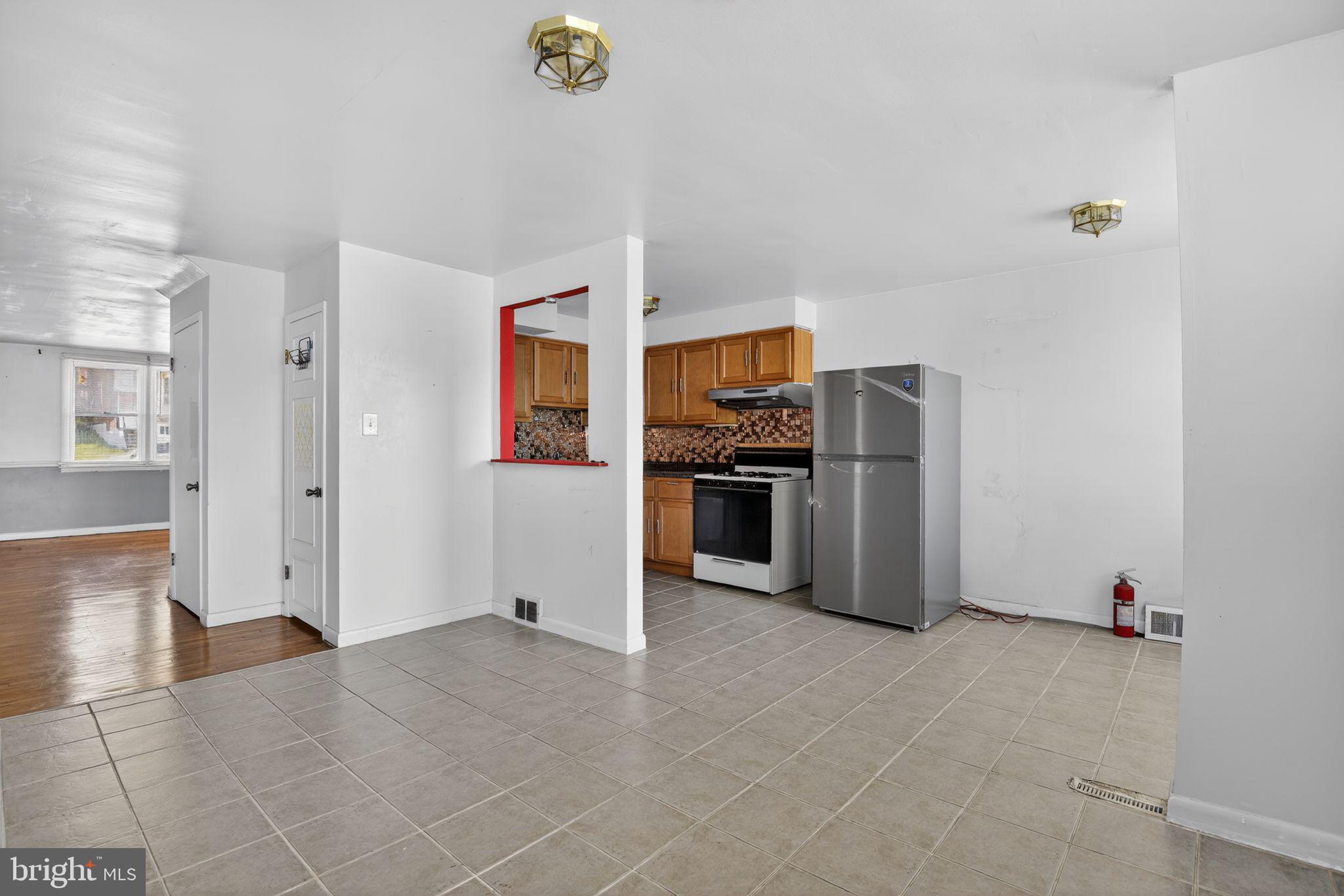 4026 Gideon Road Brookhaven, PA 19015 - Photo 6 of 27 Spacious open layout with modern kitchen.