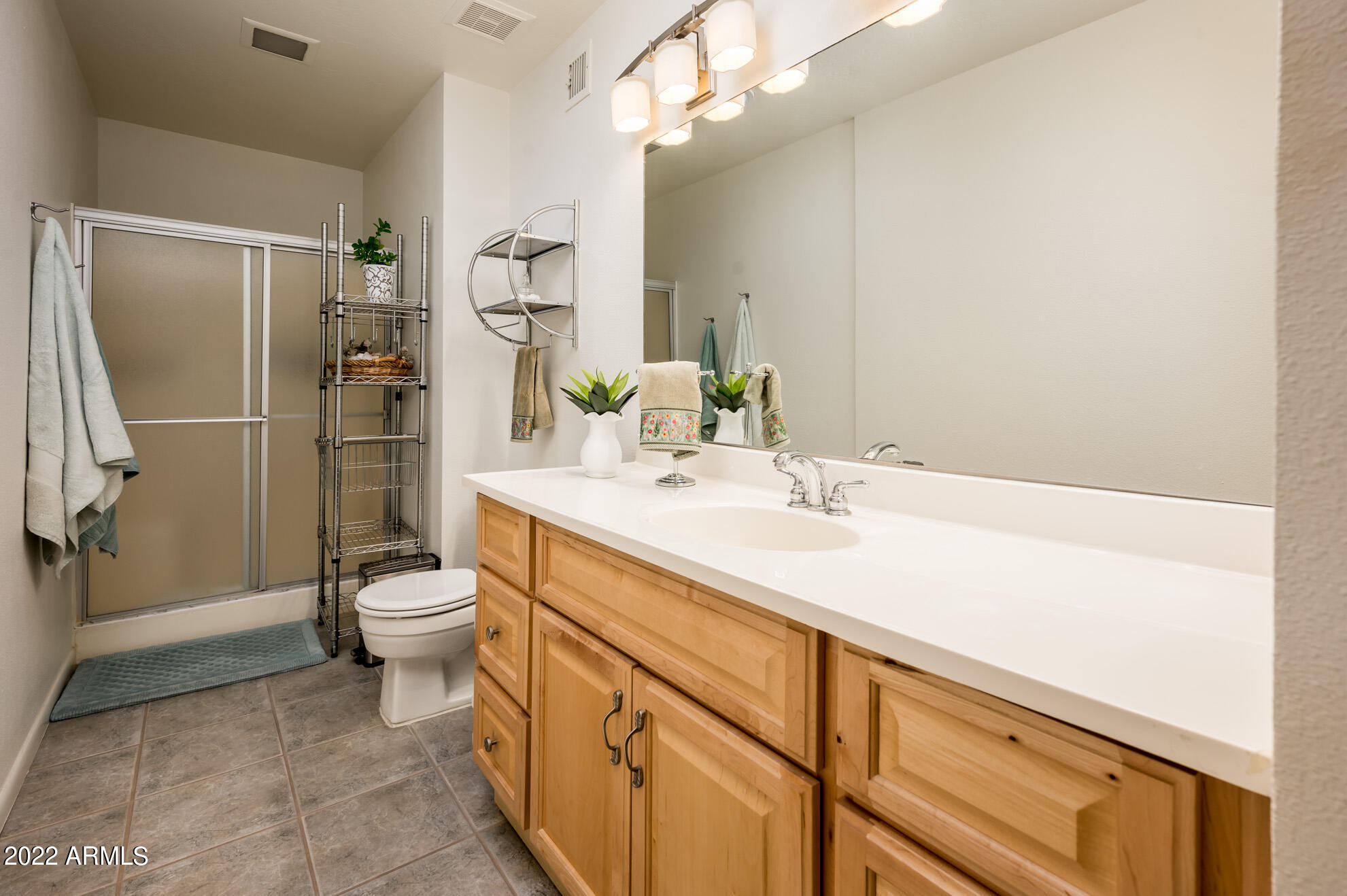 1056 East Pueblo Road Phoenix, AZ 85020 - Photo 10 of 18 1056 E Pueblo Rd - MLS-19