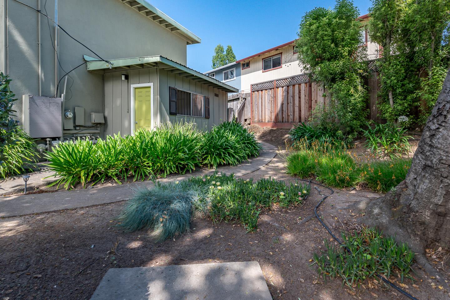 2895 Capitola Road Santa Cruz, CA 95062 - Photo 13 of 29 Gallery Image 13
