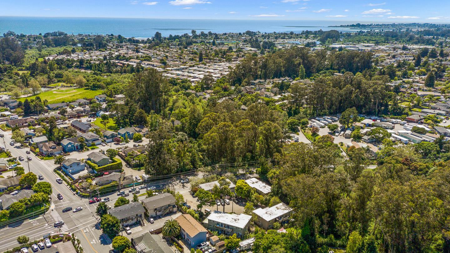 2895 Capitola Road Santa Cruz, CA 95062 - Photo 26 of 29 Gallery Image 26
