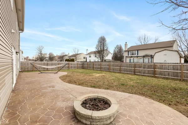$340,000 | 502 Acorn Drive, Whiteland, IN 46184