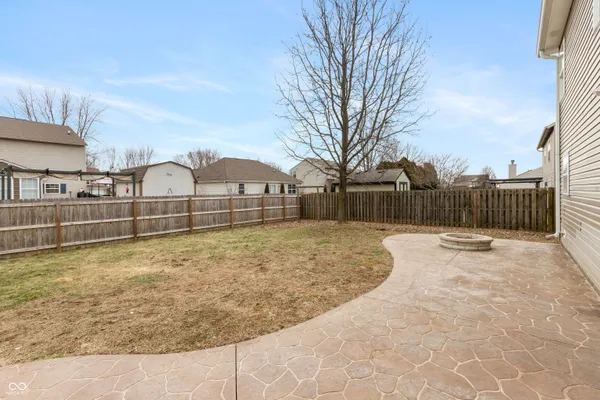 $340,000 | 502 Acorn Drive, Whiteland, IN 46184