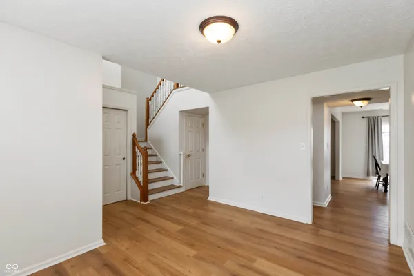 $340,000 | 502 Acorn Drive, Whiteland, IN 46184