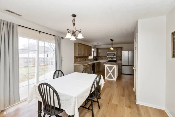 $340,000 | 502 Acorn Drive, Whiteland, IN 46184