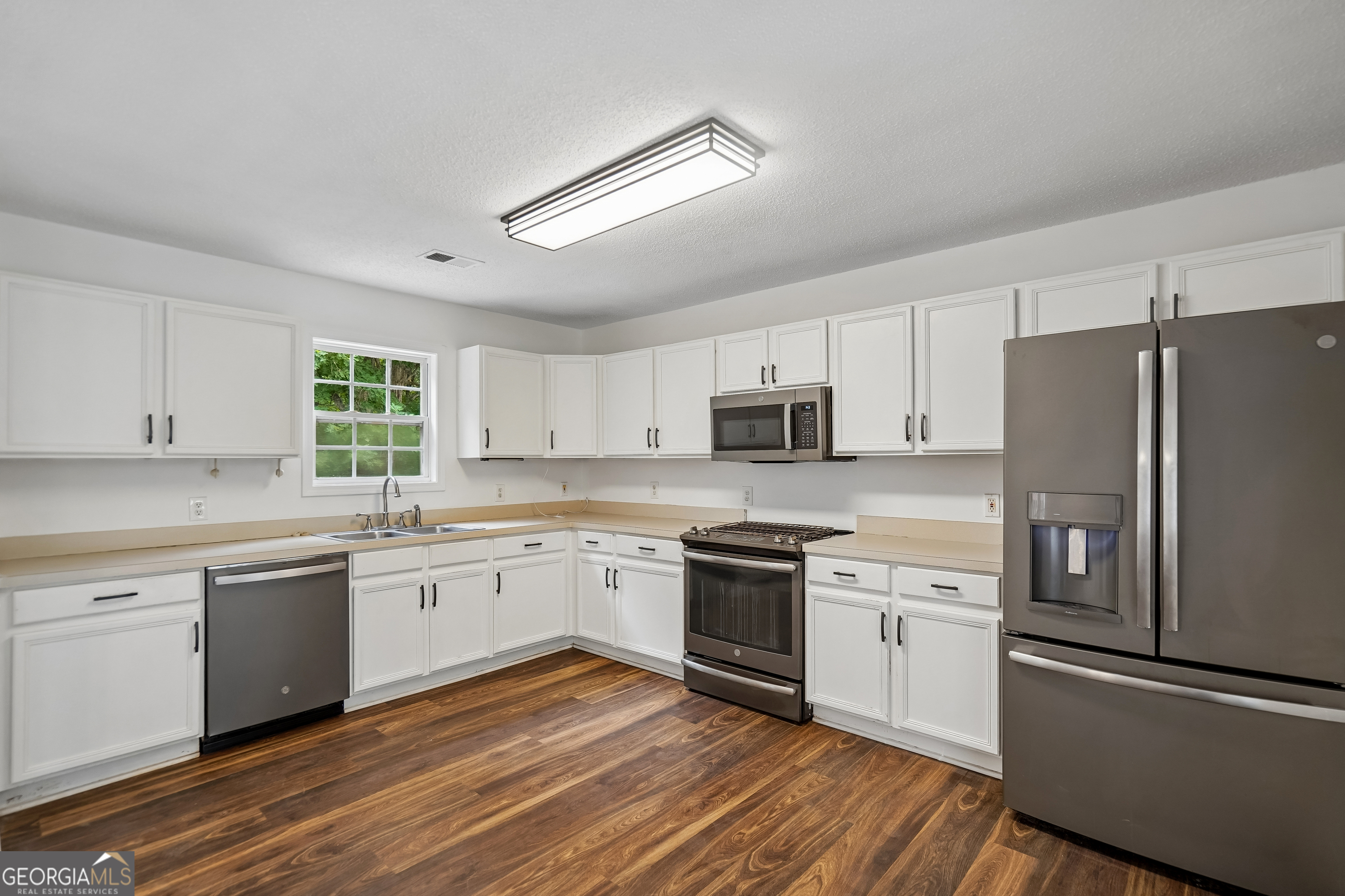175 Morningview Lane Hampton, GA 30228 - Photo 13 of 32 Gallery Image 13