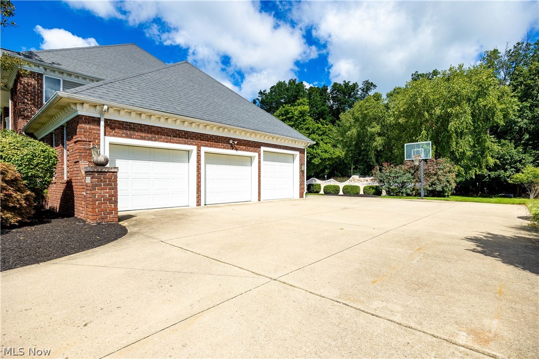 6232 Oak Point Road Lorain, OH 44053 - Photo 42 of 49 Gallery Image 42