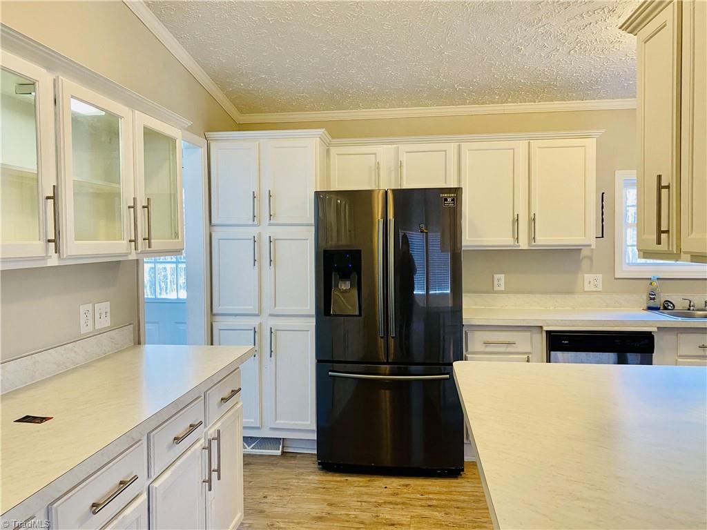 5372 Ridge Road Seagrove, NC 27341 - Photo 8 of 27 Gallery Image 8
