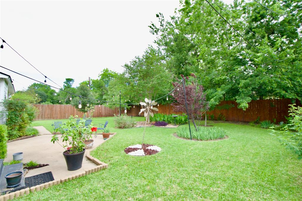 1307 North 65th Street Waco, TX 76710 - Photo 28 of 35 a view of a garden with potted plants