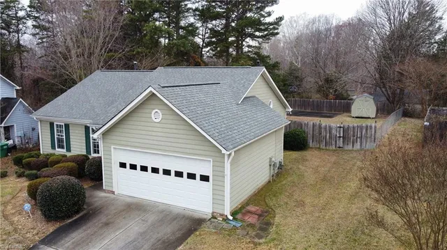 $289,999 | 3409 Morris Farm Drive, Jamestown, NC 27282