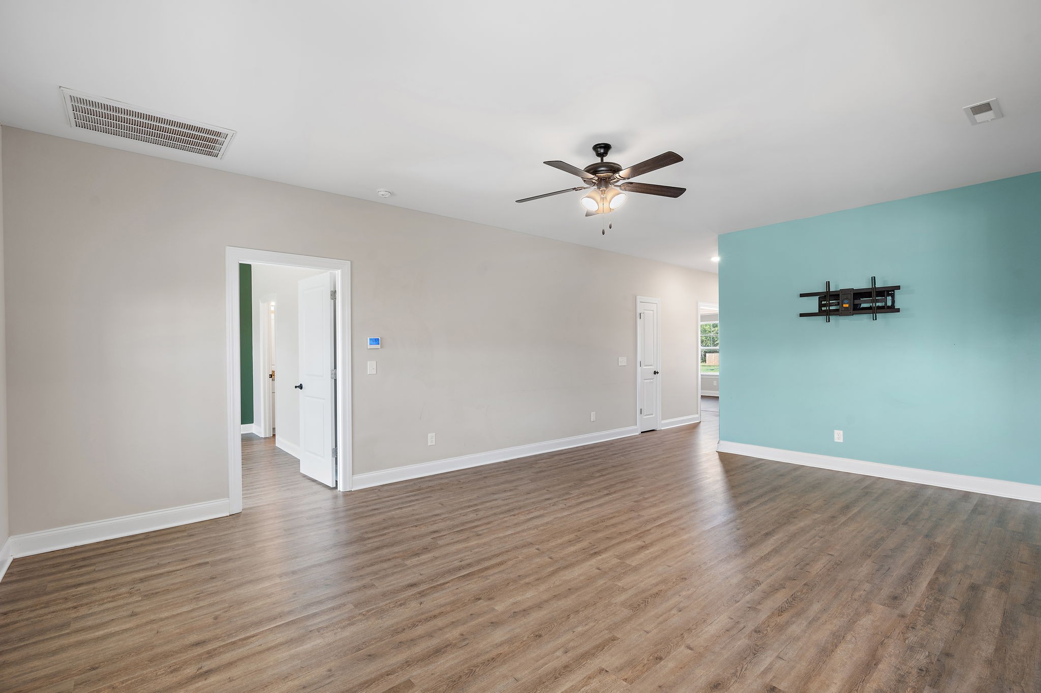 1049 Shallow Water Way Murfreesboro, TN 37127 - Photo 12 of 34