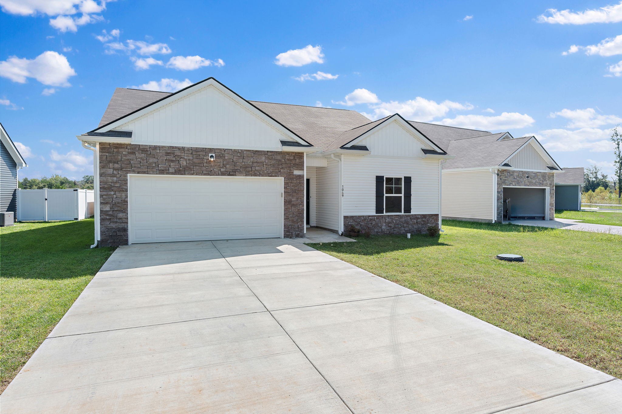 1049 Shallow Water Way Murfreesboro, TN 37127 - Photo 2 of 34