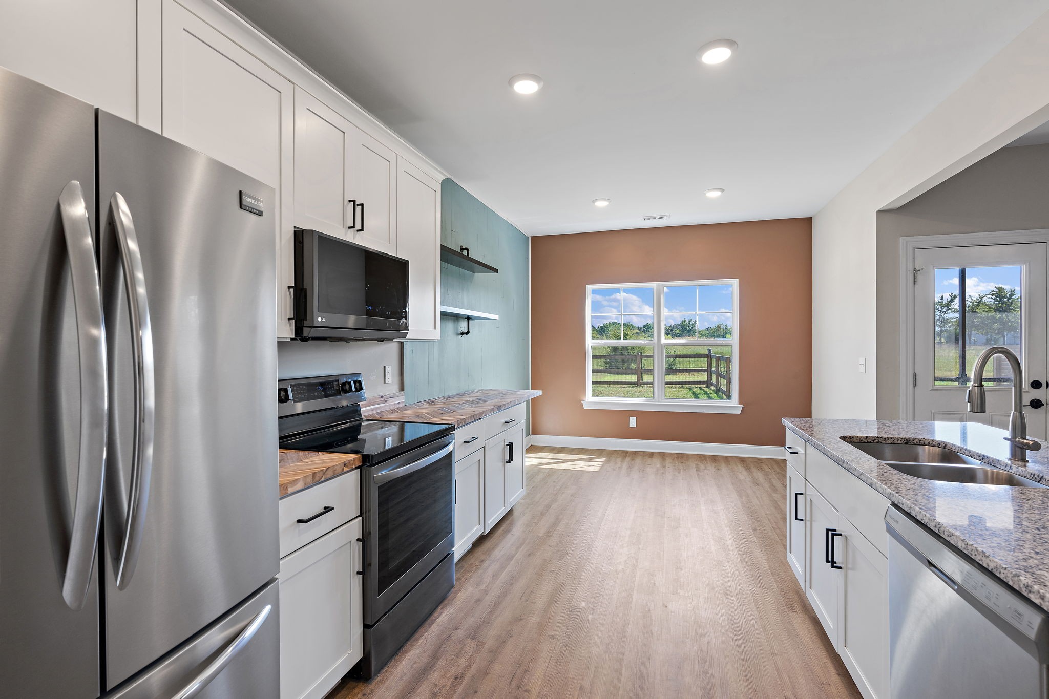 1049 Shallow Water Way Murfreesboro, TN 37127 - Photo 4 of 34