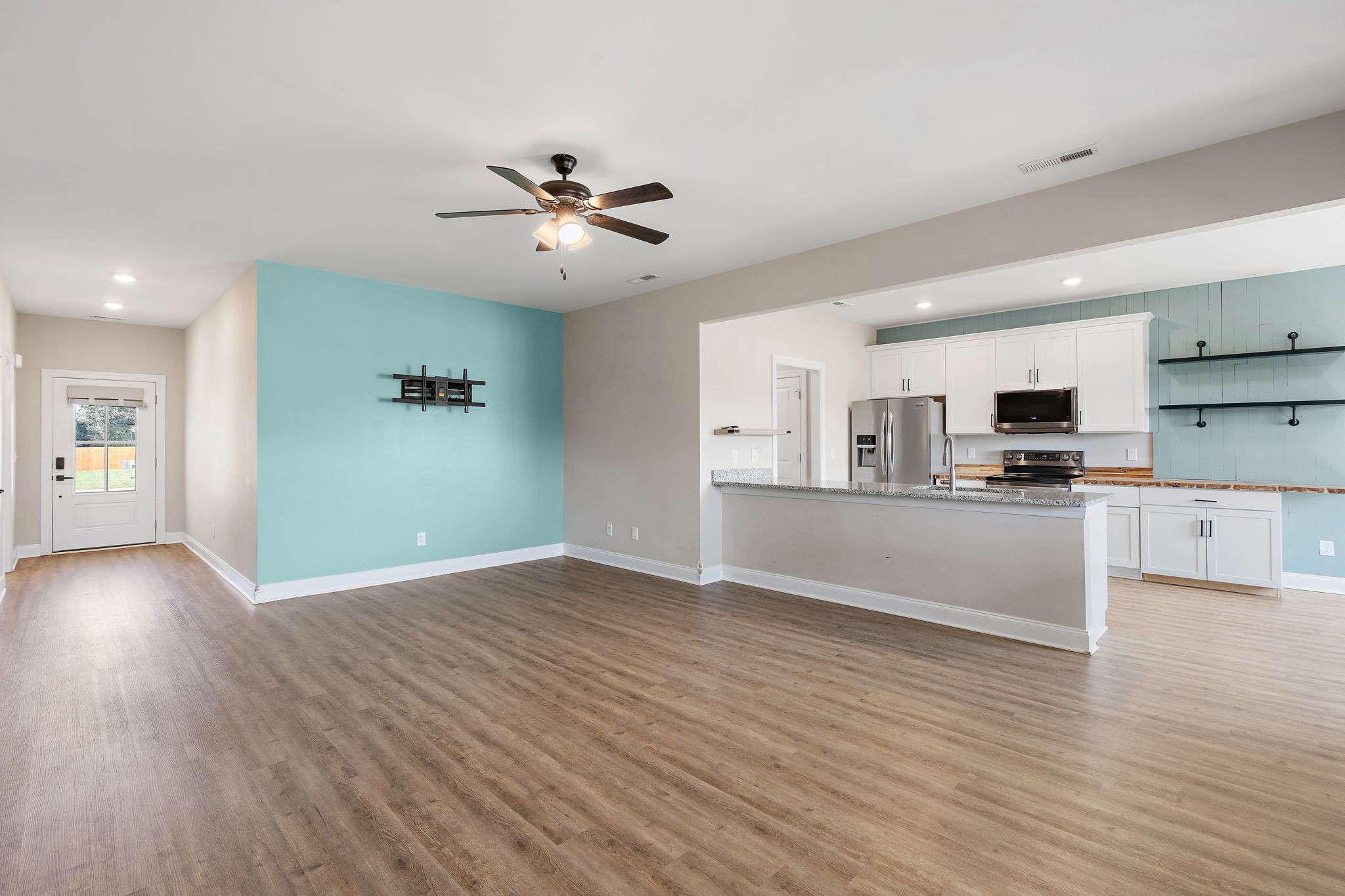 1049 Shallow Water Way Murfreesboro, TN 37127 - Photo 6 of 34