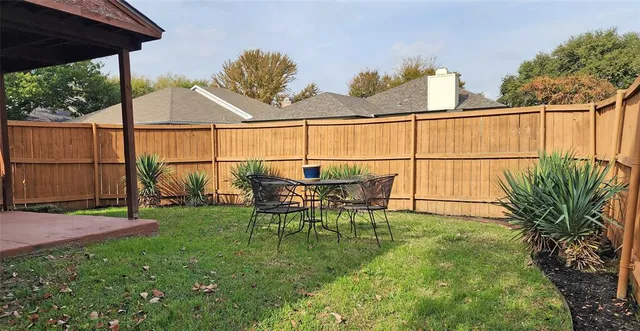 a view of outdoor space yard and patio