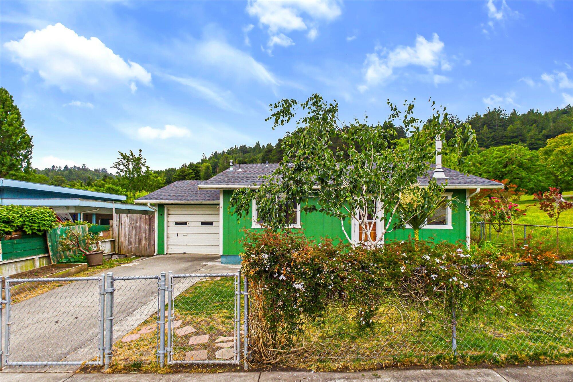 291 Cherry Lane Rio Dell, CA 95562 - Photo 8 of 56 08-291 Cherry-108