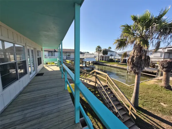 $2,100 | 3726 Concho Key, Galveston, TX 77554