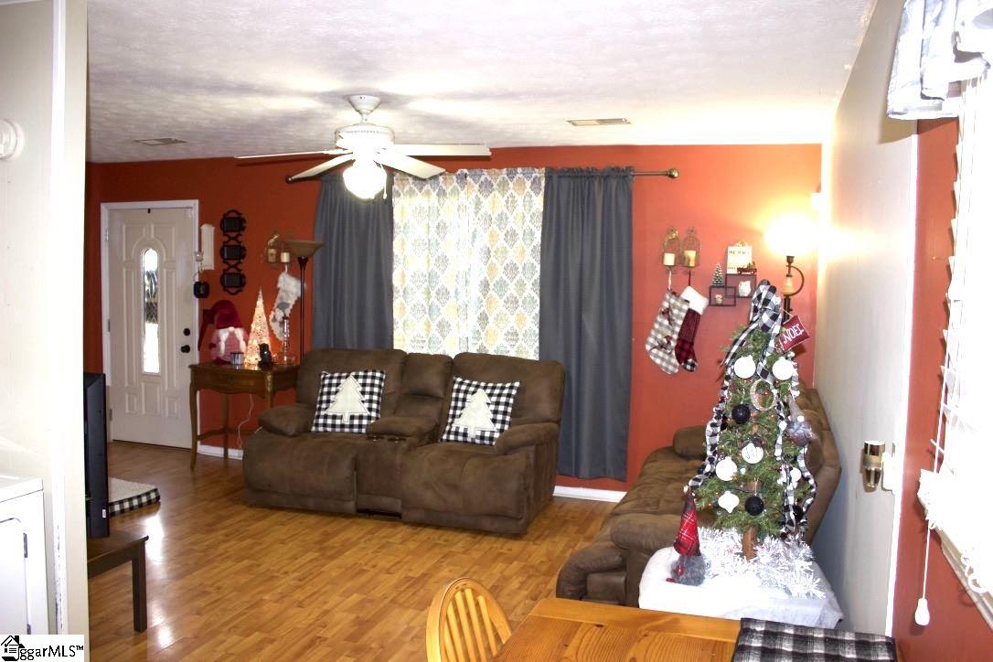 719 Old Stagecoach Road Easley, SC 29642 - Photo 8 of 22