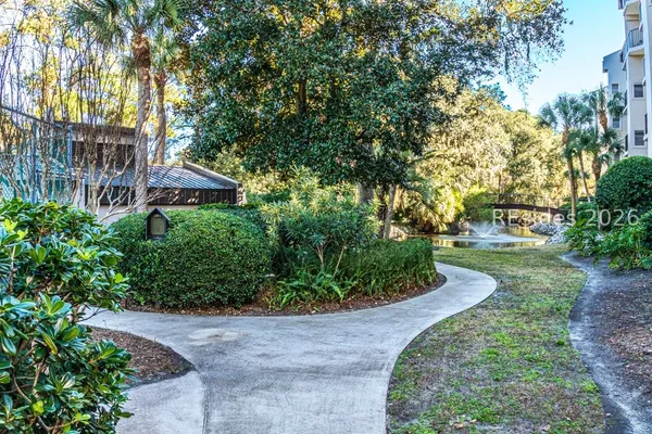 $499,000 | 10 South Forest Beach Drive, Unit 122, Hilton Head Island, SC 29928