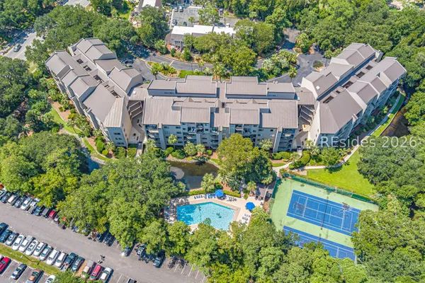 $499,000 | 10 South Forest Beach Drive, Unit 122, Hilton Head Island, SC 29928