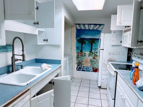 $499,000 | 10 South Forest Beach Drive, Unit 122, Hilton Head Island, SC 29928