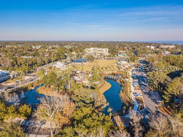 $499,000 | 10 South Forest Beach Drive, Unit 122, Hilton Head Island, SC 29928