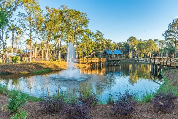 $499,000 | 10 South Forest Beach Drive, Unit 122, Hilton Head Island, SC 29928