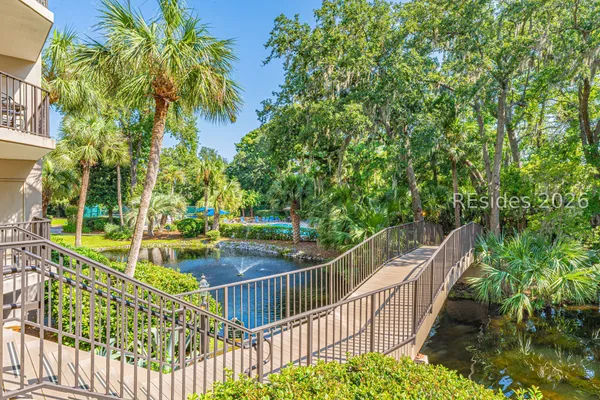 $499,000 | 10 South Forest Beach Drive, Unit 122, Hilton Head Island, SC 29928