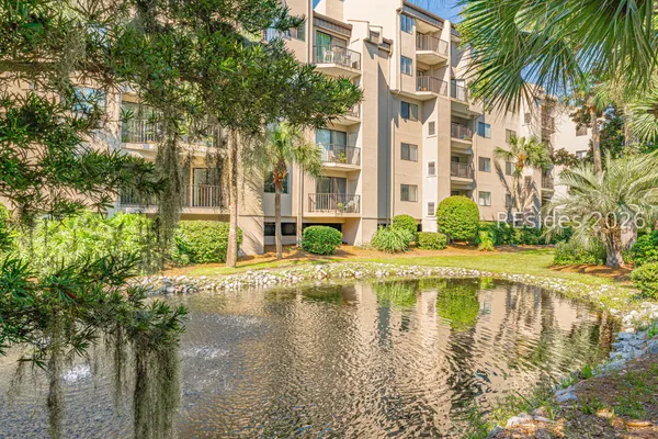 $499,000 | 10 South Forest Beach Drive, Unit 122, Hilton Head Island, SC 29928