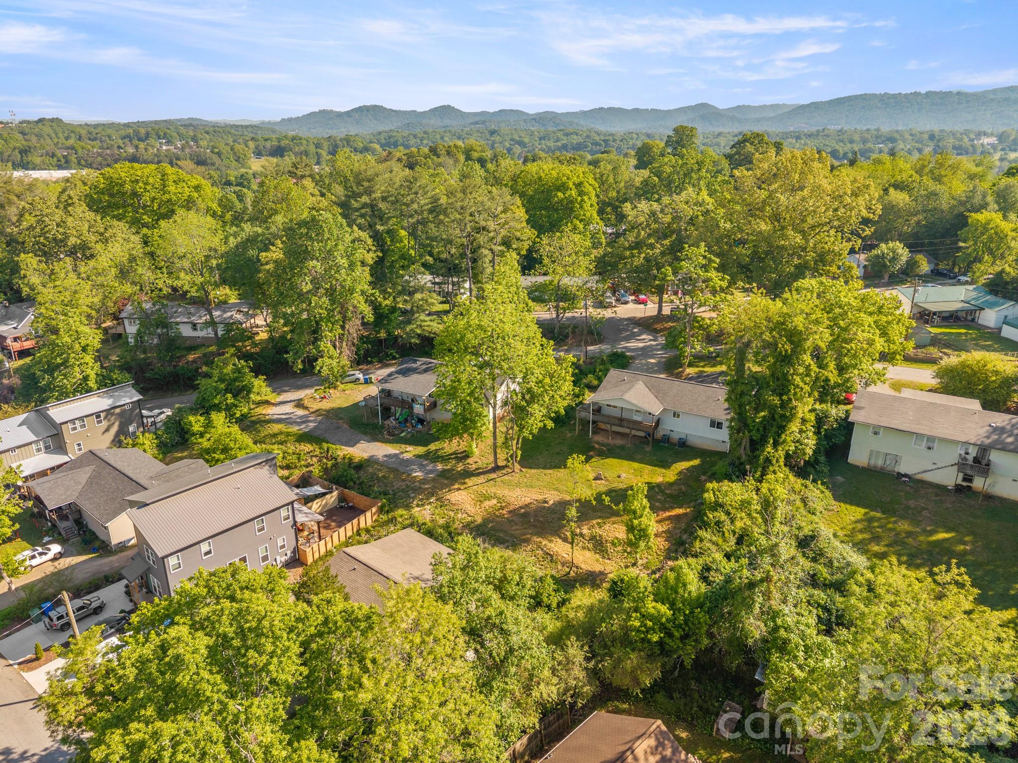 104 Millbrook Road Asheville, NC 28806 - Photo 11 of 16