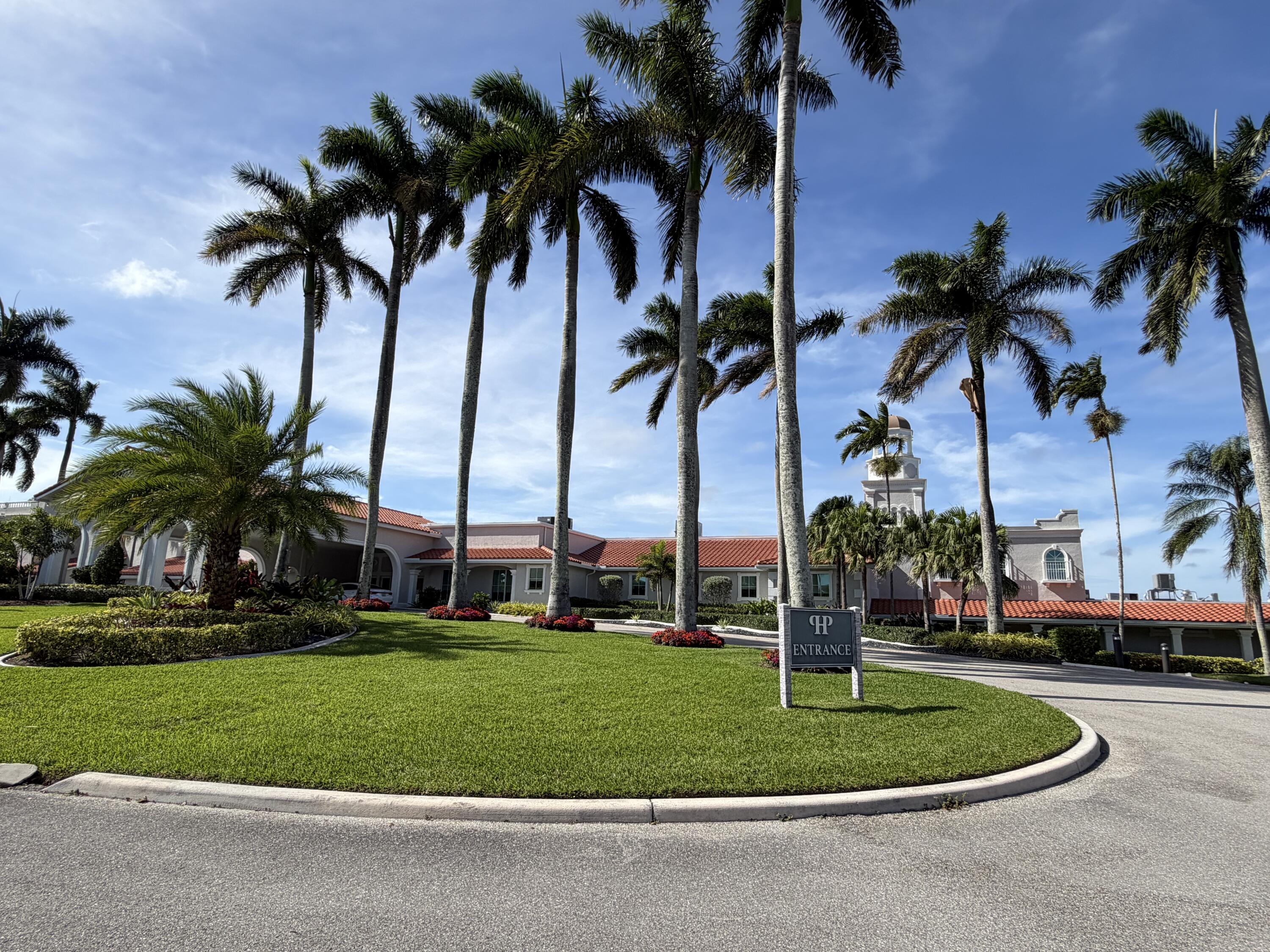 6356 Pointe Pleasant Circle, Unit G Delray Beach, FL 33484 - Photo 14 of 31 a view of outdoor space with palm trees