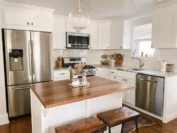 63 Lancaster Road Dedham, MA 02026 - Photo 3 of 18 Gallery Image 3